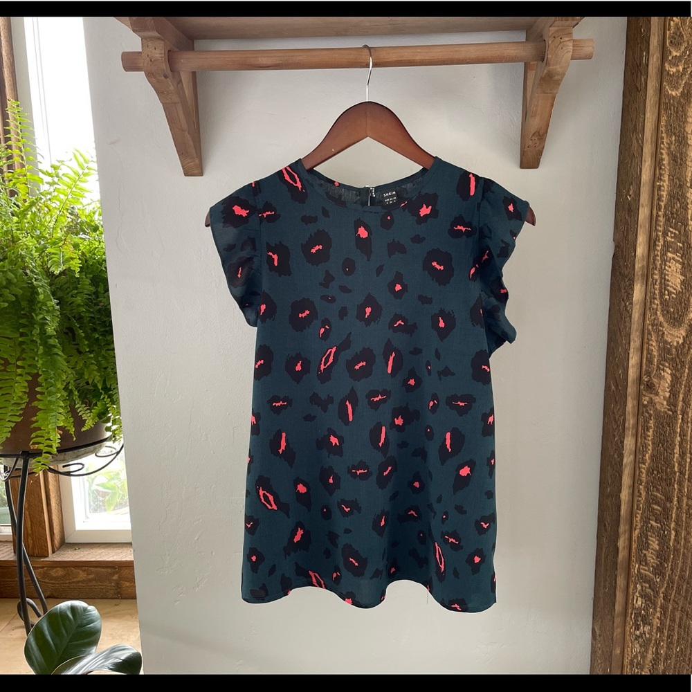 🔥2/$15! Sz S versatile blouse